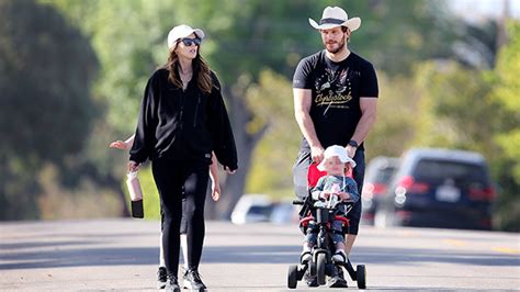 Chris Pratt Carries Daughter Lyla, 2, While On Walk With Katherine ...