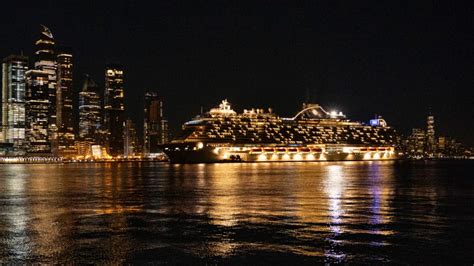 New Msc Cruise Ship Arrives In Manhattan New York