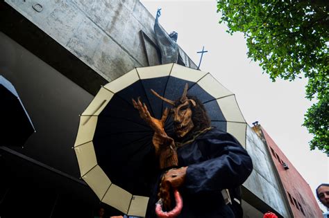 Fotos Marcha Para Satan S Protesta Contra Influ Ncia De Bancada