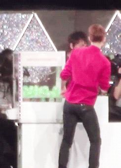 Sehun Ass Wiggle Appreciation Post Sehun Bottoms Exo