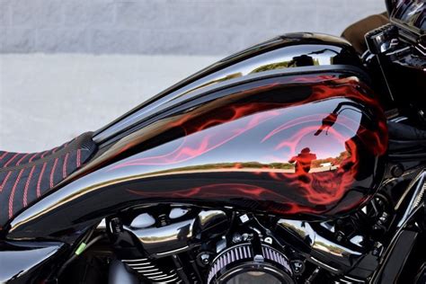 harley breakout custom paint - Denis Piper