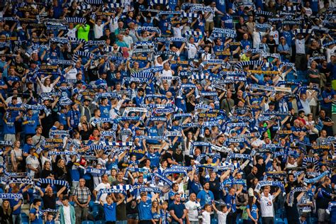 Tłumy kibiców opanują stadion przy ul Bułgarskiej Kierowców czekają