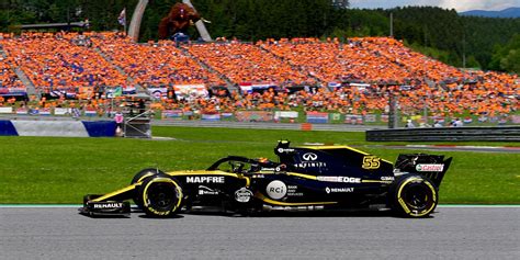 F L Curie Renault Rend Hommage Aux Bleus Champions Du Monde