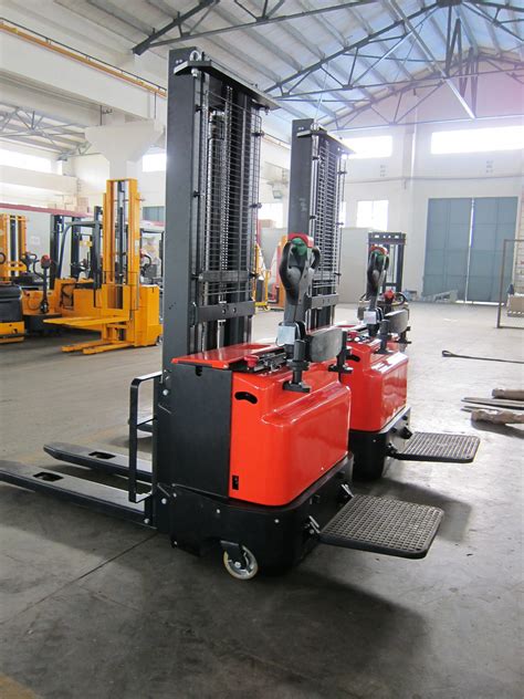 Everlift Ton Electric Forklifts Single Scissor Reach Truck Electric