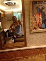 New Kaley Cuoco Nude Cell Phone Pics Leaked