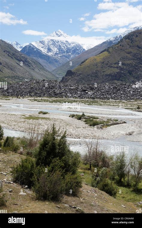 bhaga river, manali-leh highway, lahaul and spiti, himachal pradesh ...