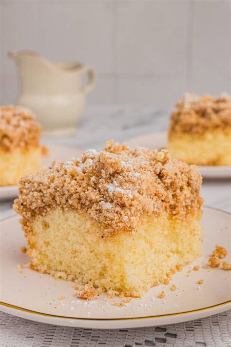 Crumb Cake with Cake Mix (Easy Shortcut Recipe!)