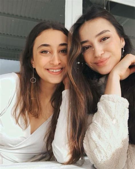 Saliha Şahin ve Elif Şahin