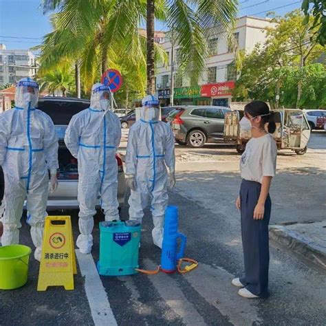 “疫”线有我｜万宁市万城镇这个消杀队“头头”不简单 胆大心细雷厉风行肖咪工作消毒