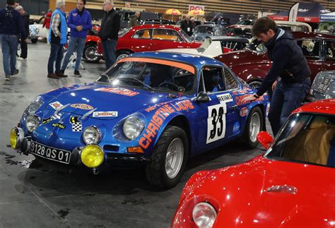 En images Époqu Auto découvrez les joyaux automobiles exposés à Eurexpo