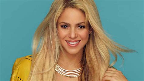 Shakira muestra su trasero en promoción de su nuevo video musical