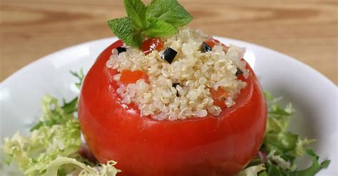 Receta de tomates rellenos la entrada navideña más fresca y fácil de todas