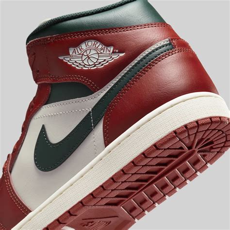 air jordan  mid  mid sail redstone midnight green