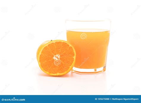 Suco De Laranja A Laranja No Fundo Branco Foto De Stock Imagem De