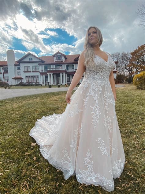 Winter Wedding Dresses For Brides