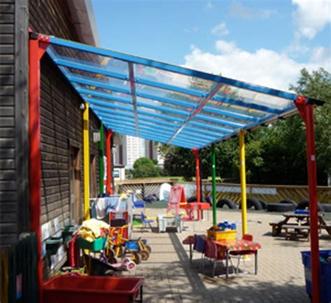 Lansdowne Primary Academy Essex Harlequin Walkway Case Study