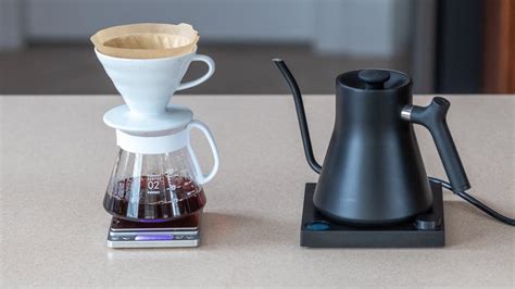 Brewing A Hario V60 Pour Over With The 4 6 Method By Tetsu Kasuya