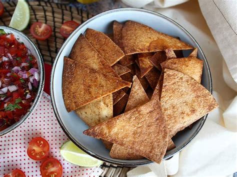 Pico De Gallo Con Totopos O Nachos Caseros Receta Petitchef