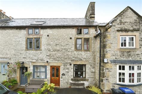 Bedroom Terraced House For Sale In High Street Tideswell Buxton