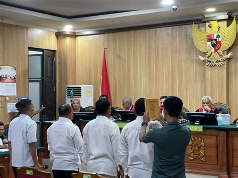 Pejabat Pemprov Maluku Utara Diperiksa Di Persidangan Kasus Ott