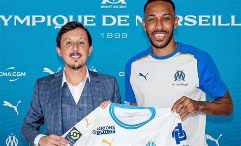 Aubameyang à l OM c est officiel