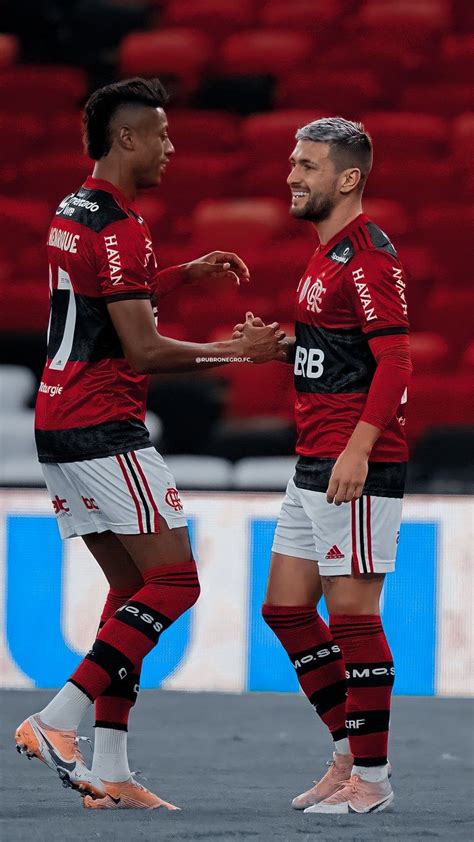 Bruno Henrique E Arrascaeta Framengo Arrascaeta Futebol