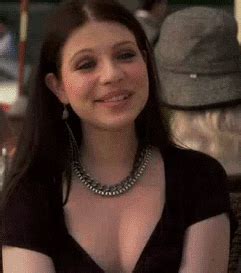 Michelle Trachtenberg Weeds Find Share On Giphy