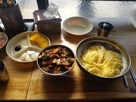 Went to a restaurant in Korea famous for its spicy 짜장면!! It was so good