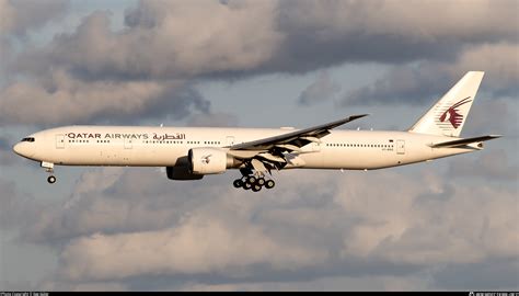 A7 BOC Qatar Airways Boeing 777 367ER Photo by Ege Güler ID 1485102