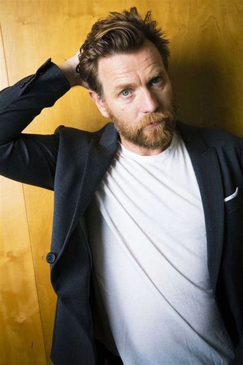 Pin On Ewan Mcgregor Star Wars Cast Ewan Mcgregor Eye Candy