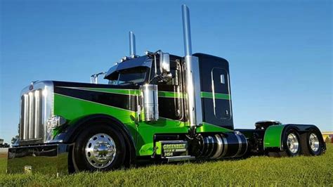 Peterbilt 389 | Big trucks, Peterbilt, Big rig trucks