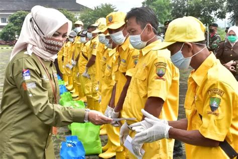 Peroleh Top BUMD 6 Kali Bank Sumedang Berbagi Di Hari Pahlawan 10