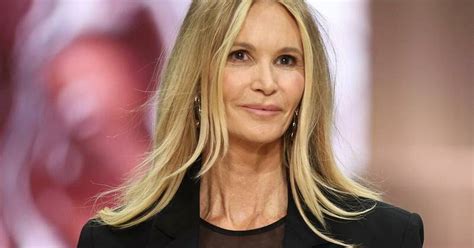 Elle Macpherson Reveals Secret Breast Cancer Diagnosis Blue Mountains