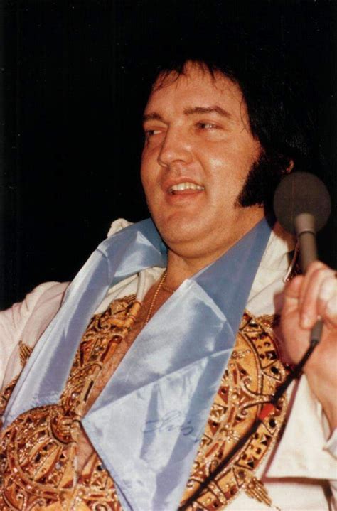 On Stage In Baltimore In May 29 1977 Elvis Presley Photos Elvis