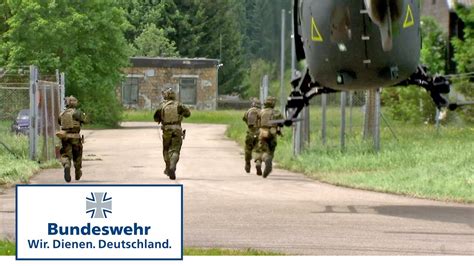 Bundeswehr Übung „Resolute Solution“ - KSK übt mit ABC-Abwehr - YouTube