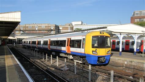 Bombardier wins contract to build new London Overground fleet