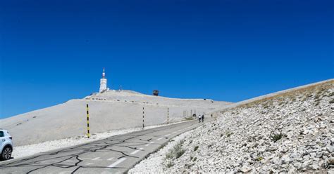 Vaucluse Un Cycliste Se Tue Dans La Descente Du Ventoux