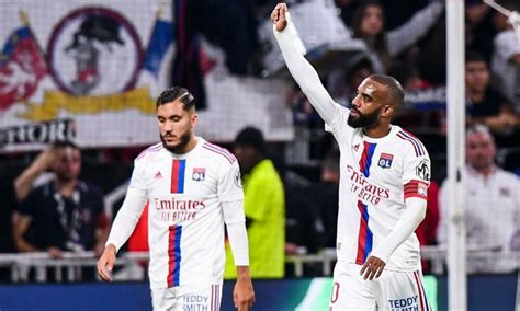 Alexandre Lacazette et Corentin Tolisso les grands frères de Rayan