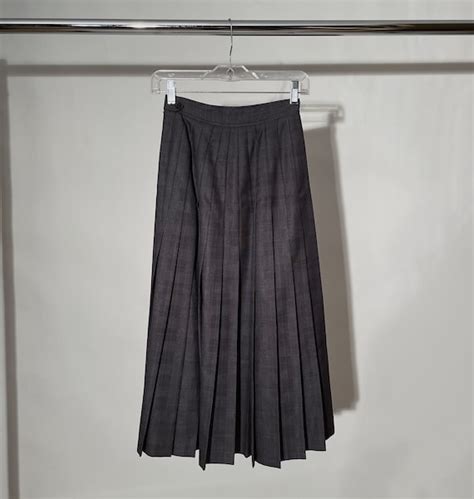 Burberry Plaid Pleated Skirt Gem