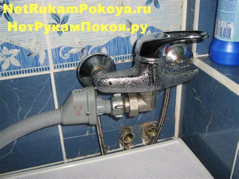 С какой стороны горячая вода на смесителе, а с какой холодная, где ...