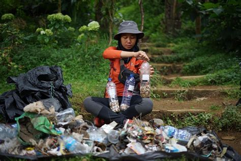 Tips Sederhana Pemanfaatan Limbah Plastik Di Sekelilingmu