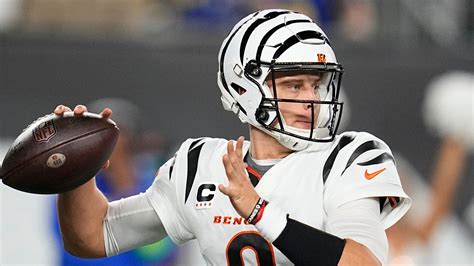 Los Angeles Rams 16 19 Cincinnati Bengals Joe Burrow Plays Through