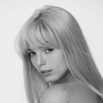 Morgan Cozzi Babe Page Watch This Adult Model On FreeOnes