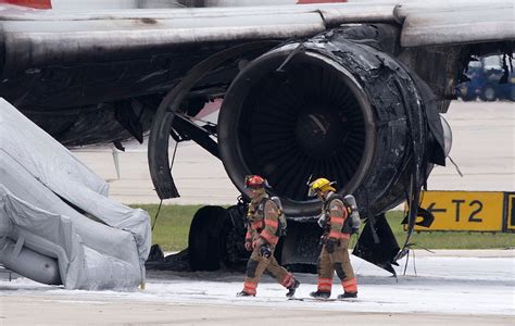 Dynamic Airways Plane Catches Fire at Fort Lauderdale Airport - NBC News