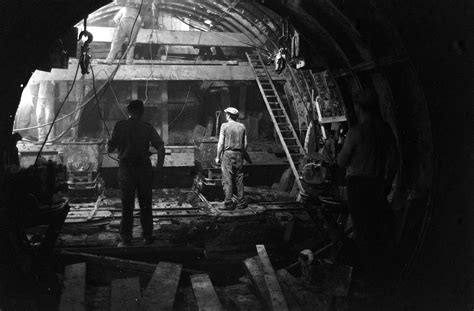 Incredible Pictures Of The London Underground Date Back To The 1800s