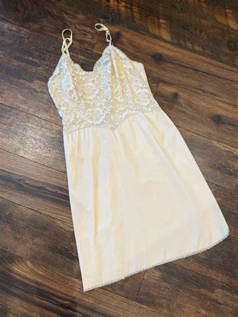 Vintage S Sexy Nude Gem