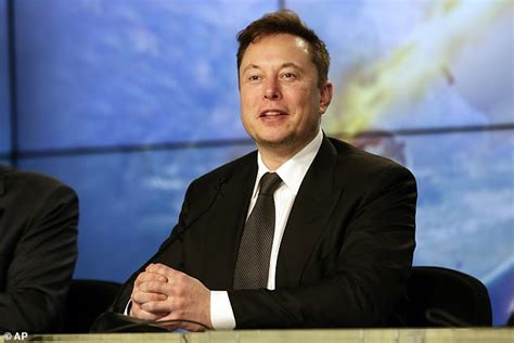 Elon Musk S SpaceX Wins 149 Million Contract To Build Missile Tracking