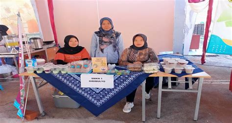 Stand Kewirausahaan Smk Negeri 1 Girimulyo Di Balai Latihan Dan