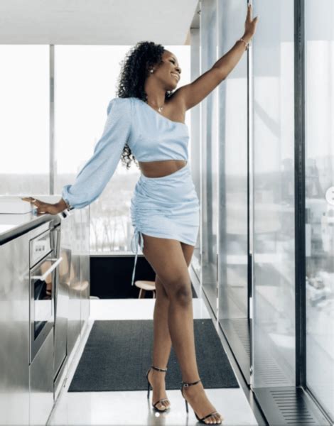 20 Best Baby Blue Dresses & Tips on How to Style Them
