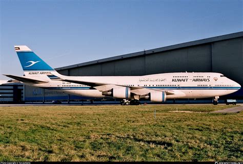 K Ade Kuwait Airways Boeing M Photo By Ton Jochems Id